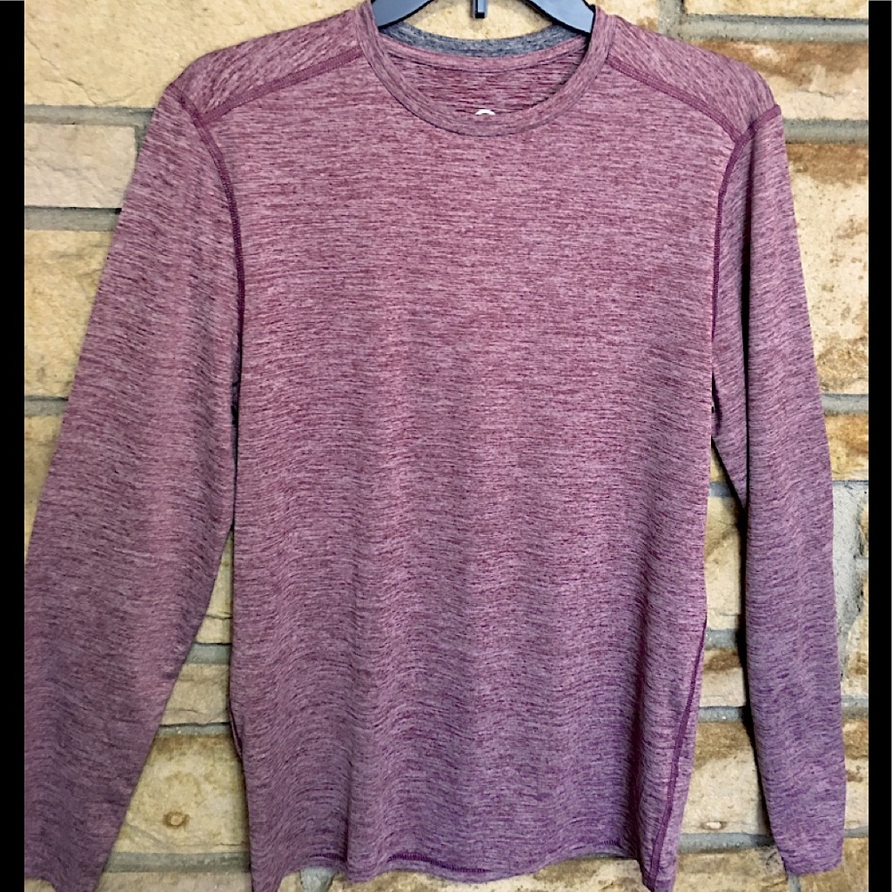 Men’s Champion athletic burgundy top